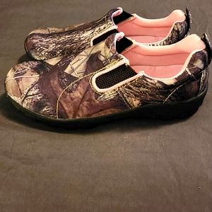 Brand new redhead ladies camo slip ons